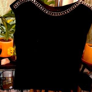 Black tribe studded medium